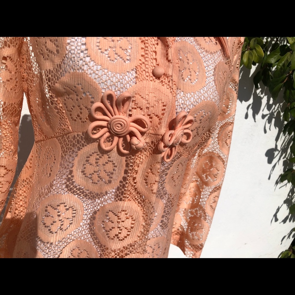 60s Vintage Peach Floral Duster Jacket - Picture 4 of 10